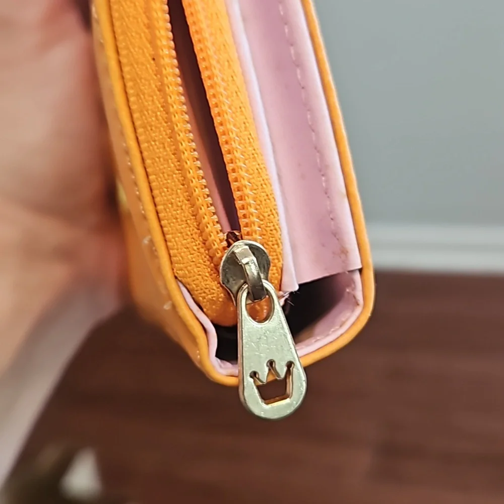 Wallet - Picture 6 of 6